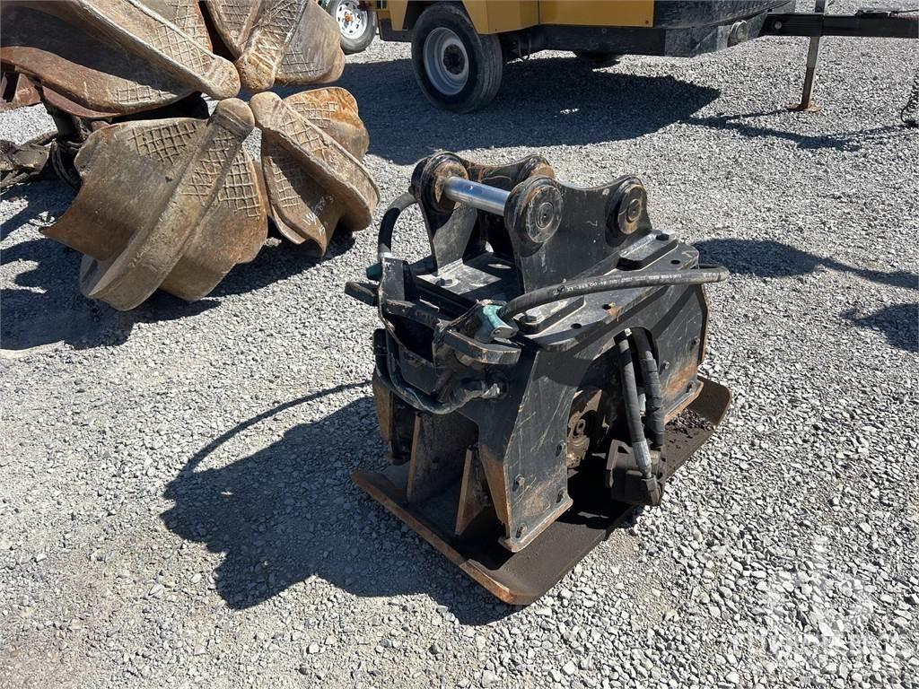 CAT CM 308 P40 Ciocane / Concasoare