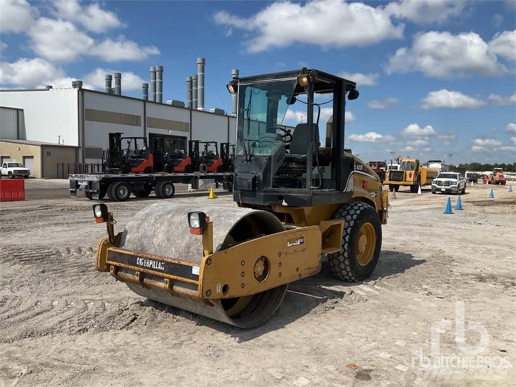 CAT CS423E Compactoare sol
