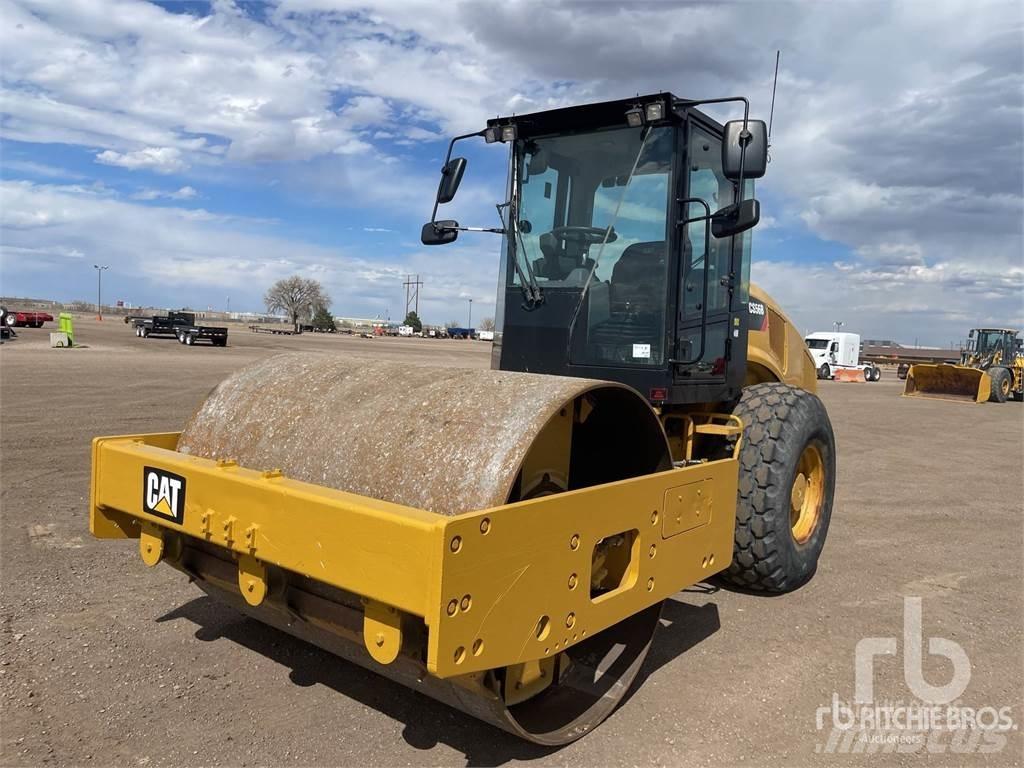 CAT CS56B Compactoare sol