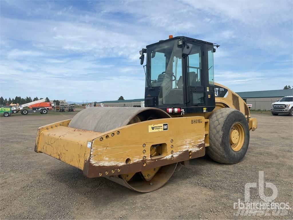 CAT CS76XT Compactoare sol