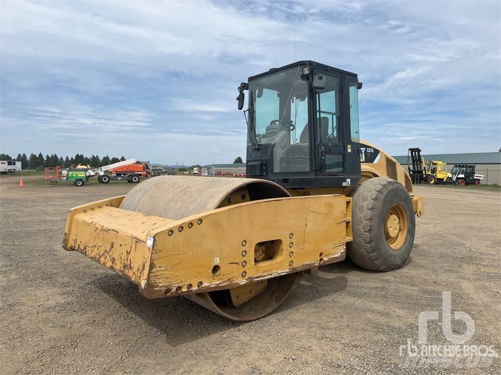 CAT CS76XT Compactoare sol