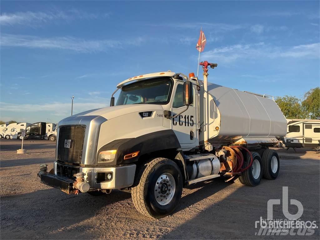 CAT CT660S Cisterne