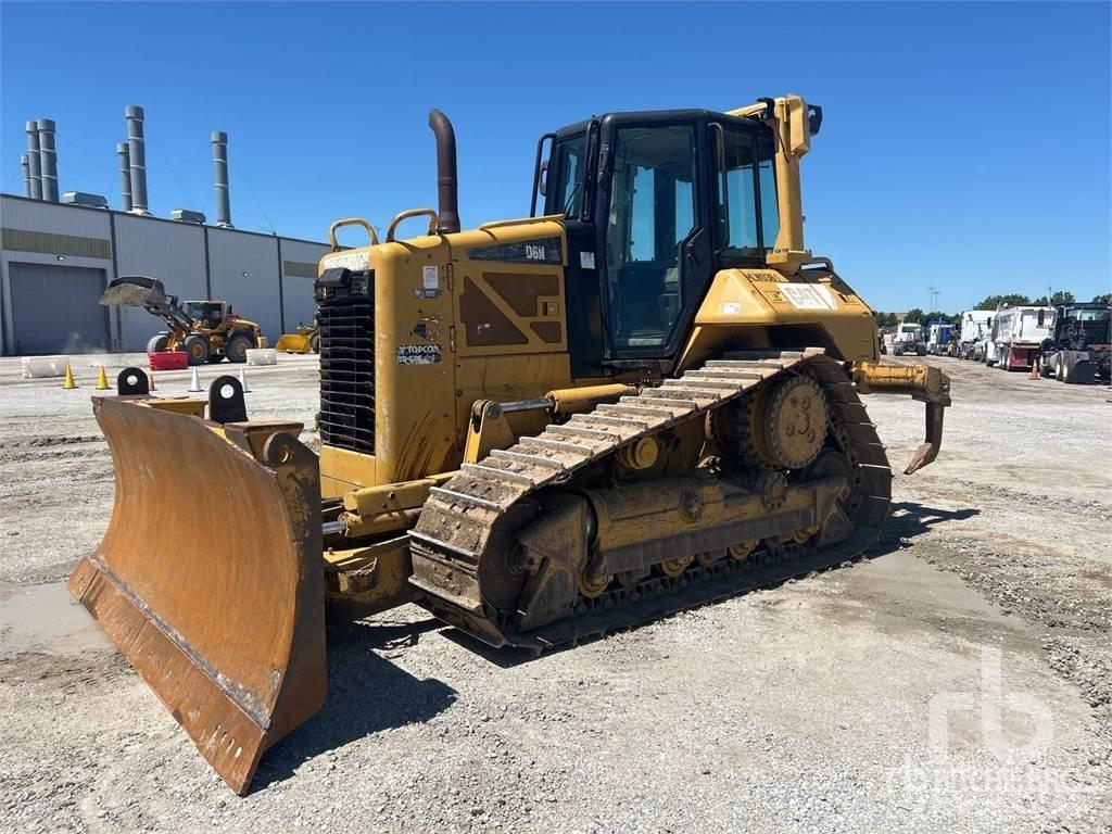 CAT D6N XL Buldozere pe senile