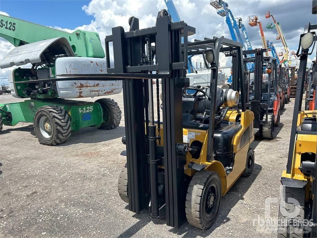 CAT GP25N Stivuitor diesel