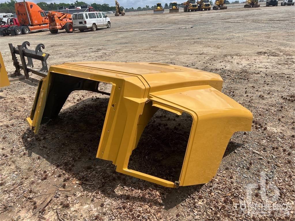 CAT Hood Transport - Altele