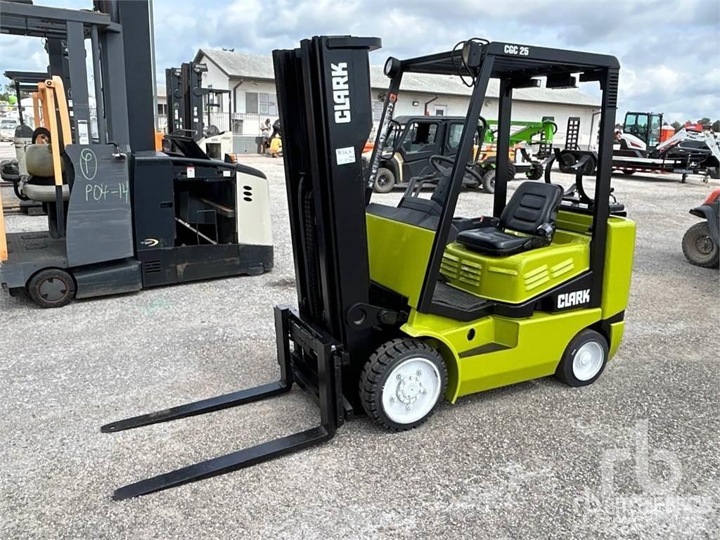 Clark CGC25 Stivuitor diesel