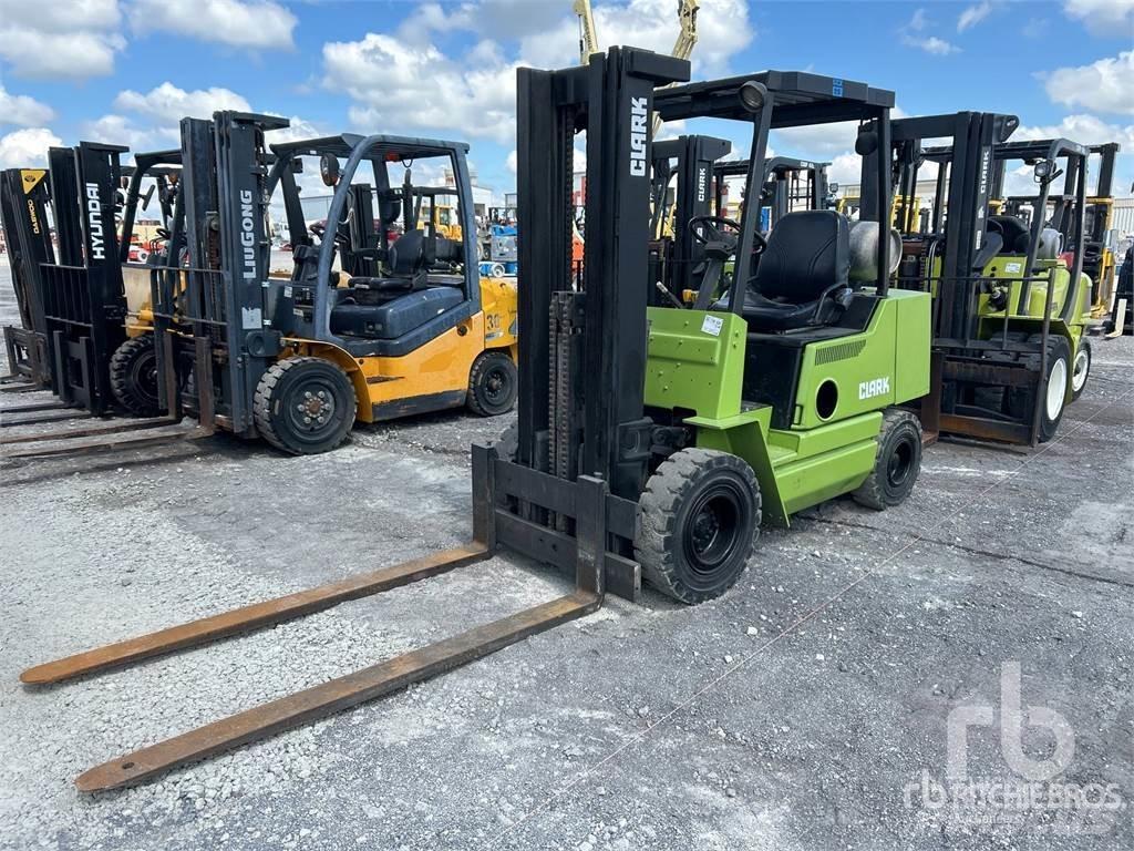 Clark CPX25 Stivuitor diesel
