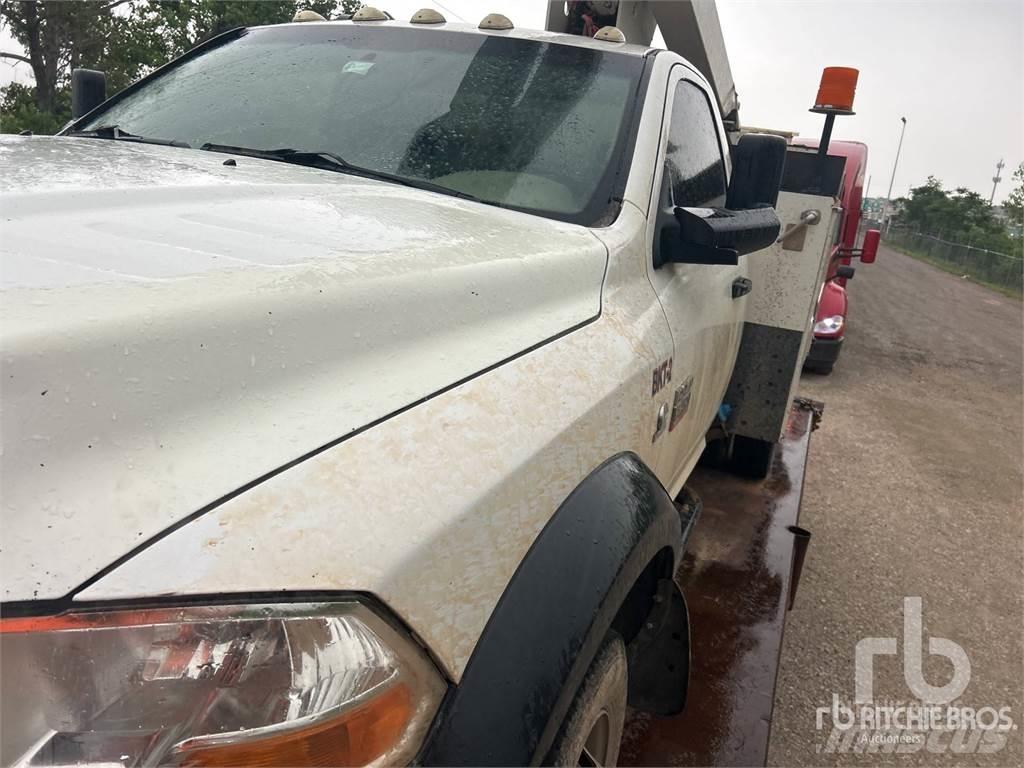 Dodge 5500 Camioane platforma/prelata