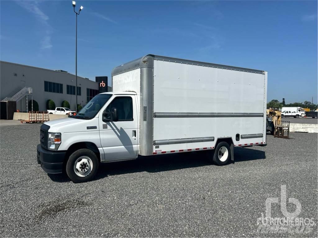 Ford E-350 Utilitara