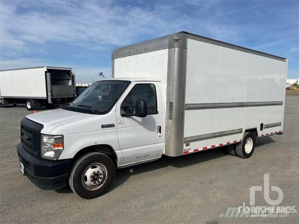 Ford E-350 Utilitara