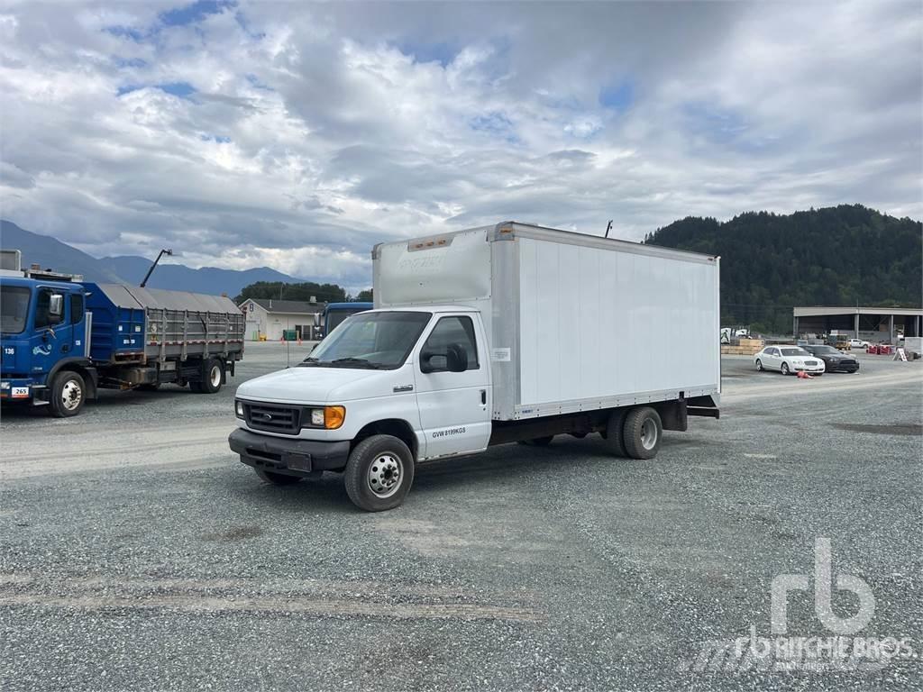 Ford E350 Utilitara