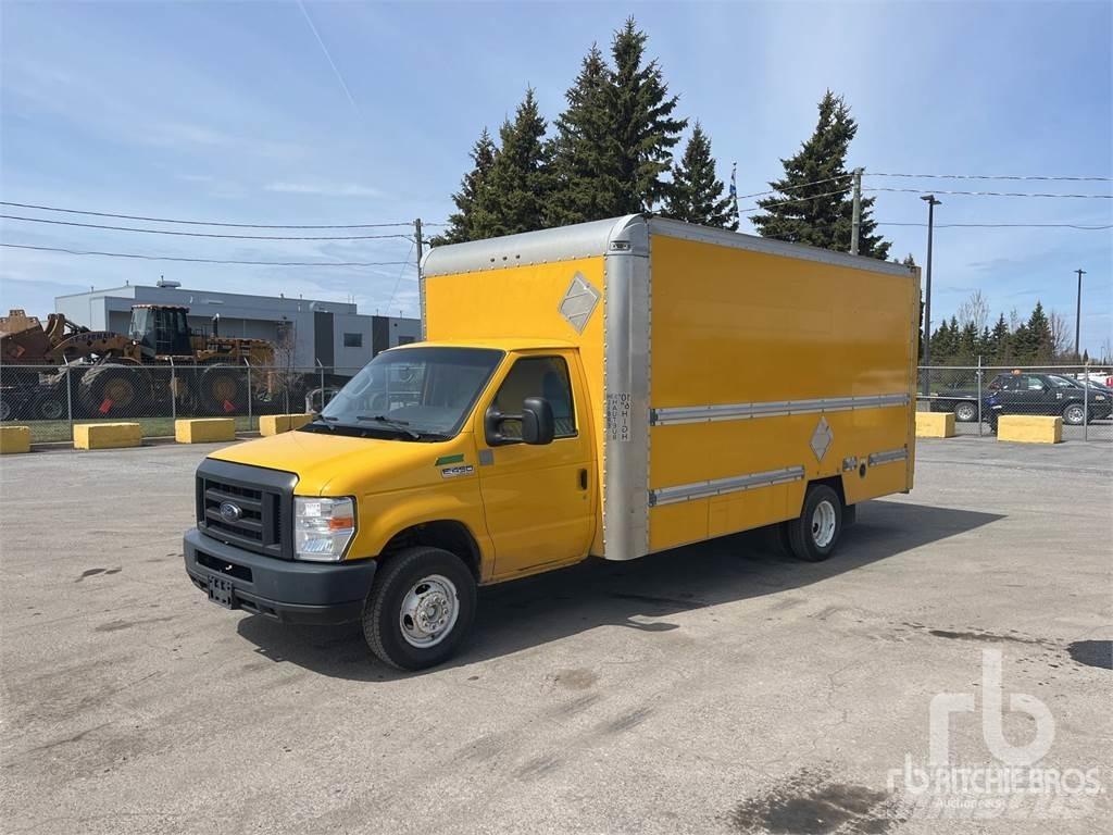 Ford E450 Utilitara