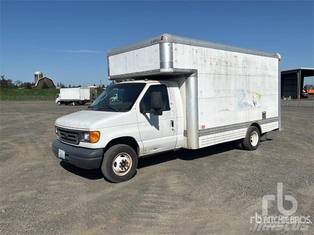 Ford E450 Utilitara
