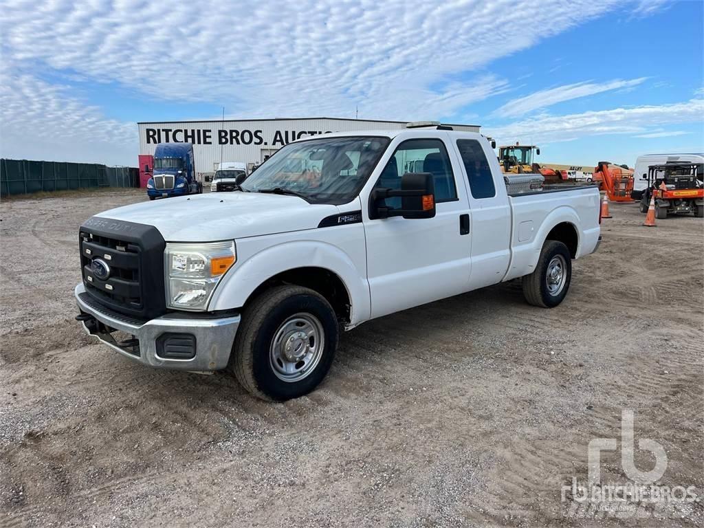 Ford F-250 Pick up/Platou