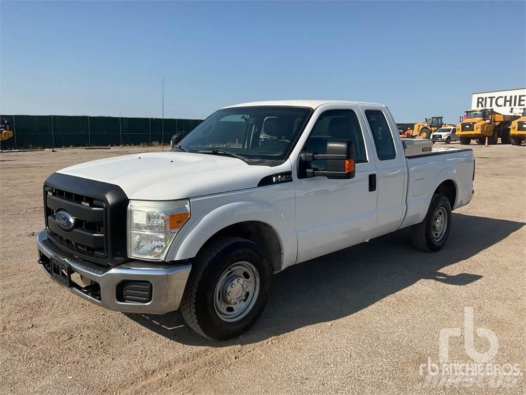 Ford F-250 Pick up/Platou
