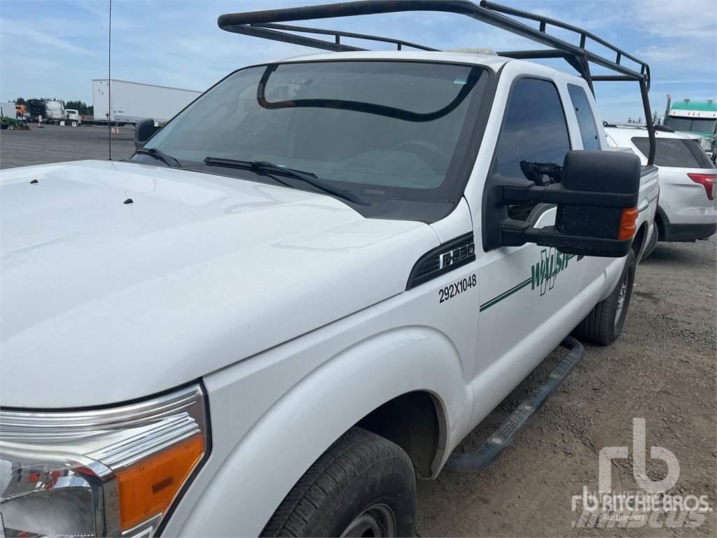 Ford F-250 Pick up/Platou