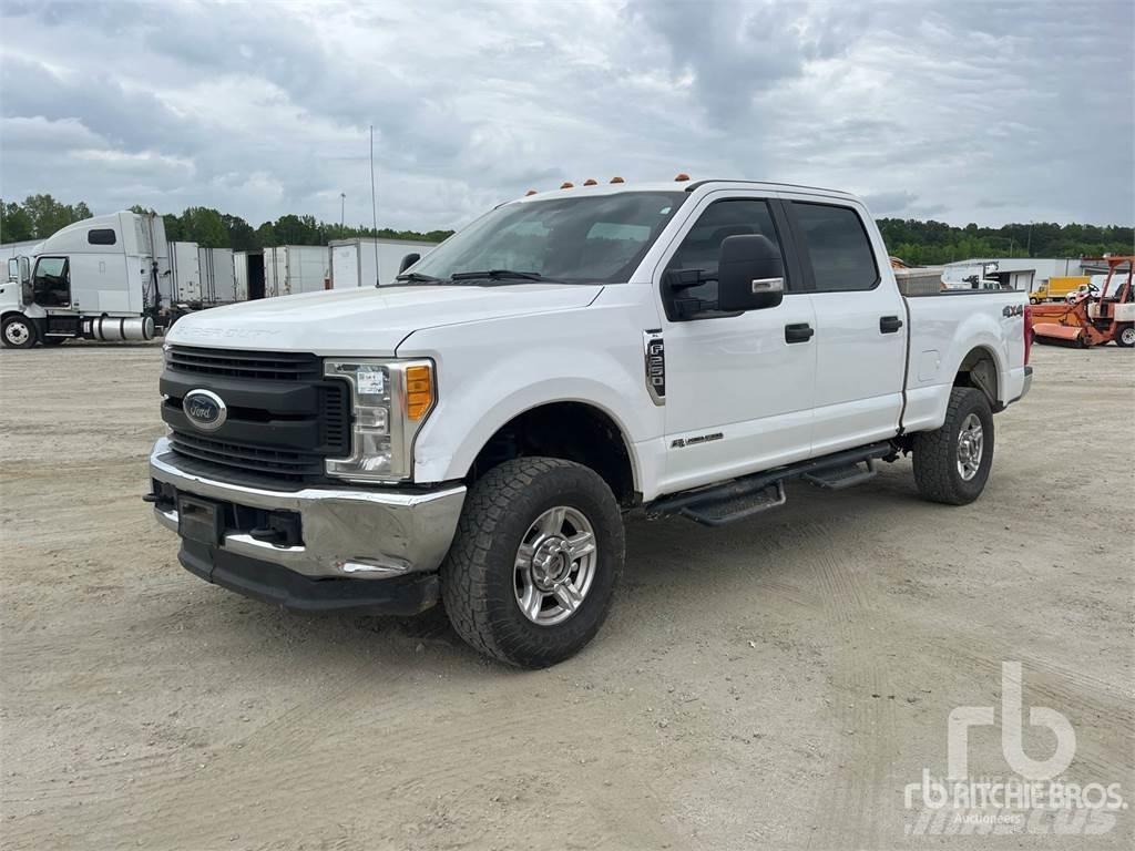 Ford F-250 Pick up/Platou