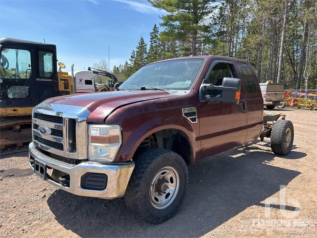 Ford F-250 Camion cabina sasiu