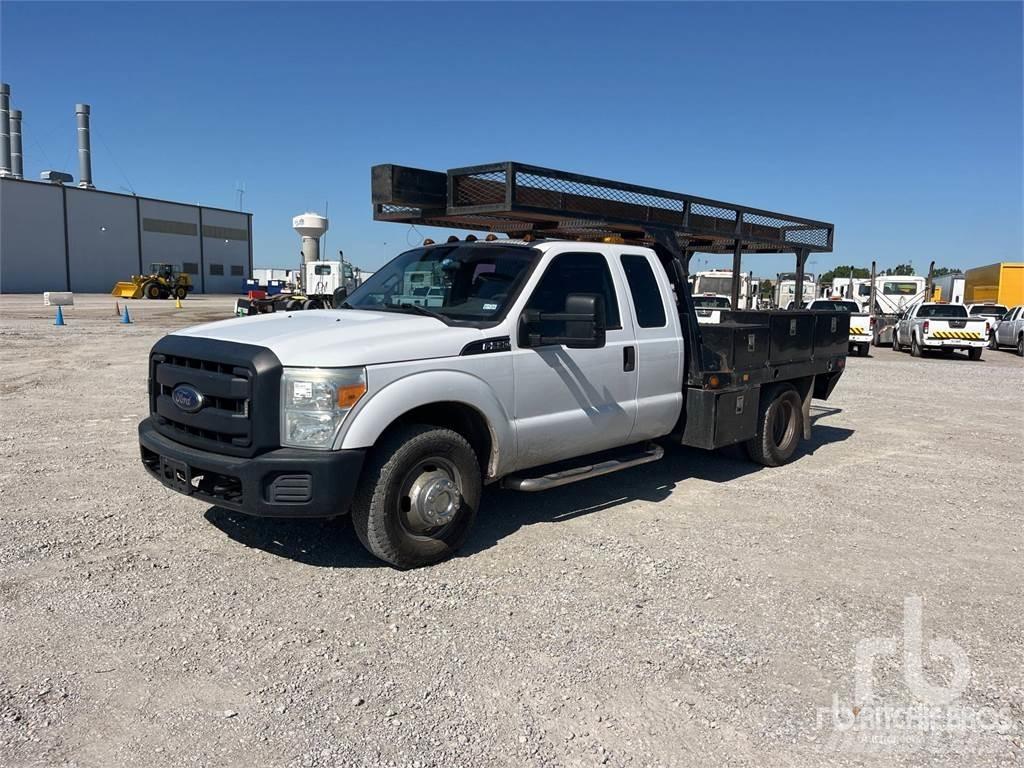 Ford F-350 Camioane platforma/prelata