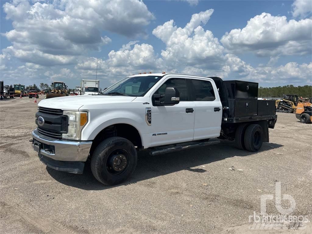 Ford F-350 Camioane platforma/prelata