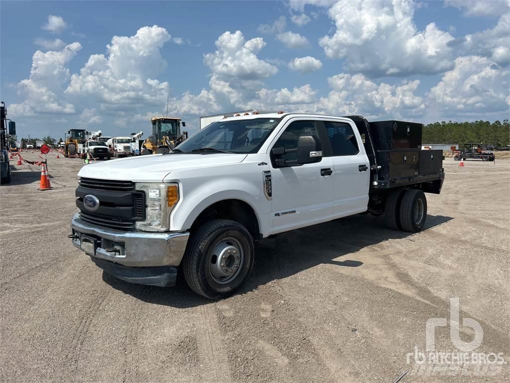 Ford F-350 Camioane platforma/prelata