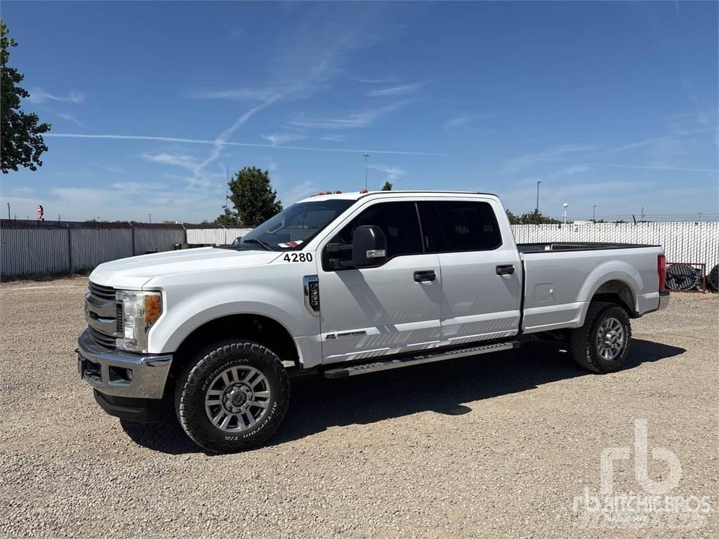 Ford F-350 Pick up/Platou