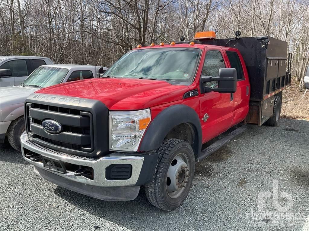 Ford F-550 Camioane platforma/prelata