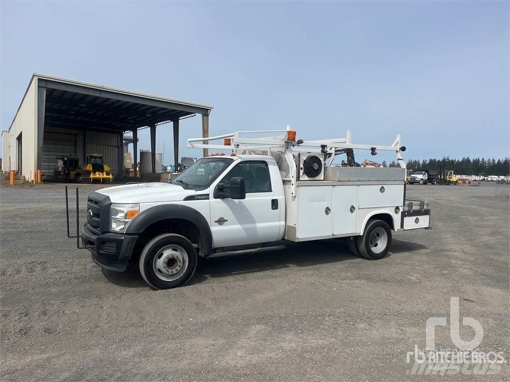 Ford F-550 Municipal/vehicul cu uz general