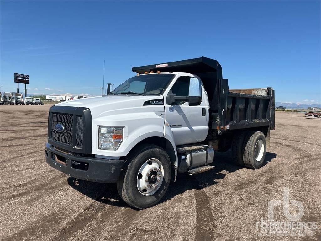 Ford F-750 Autobasculanta