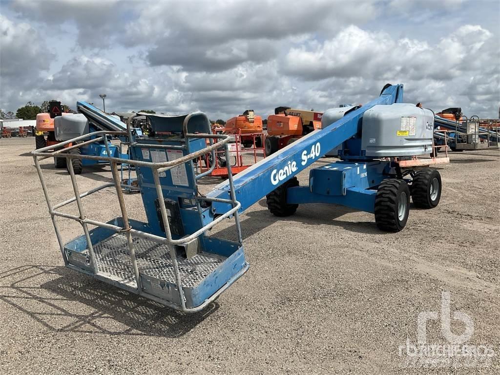 Genie S40 Nacele cu brat articulat