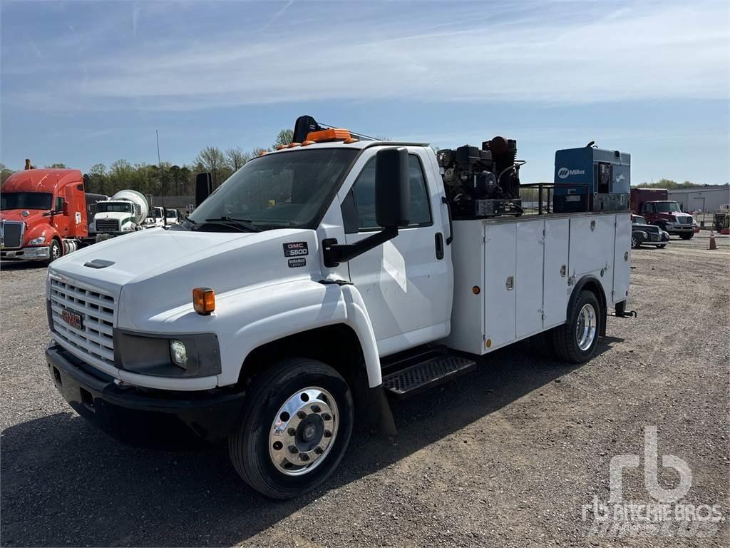 GMC C5500 Municipal/vehicul cu uz general