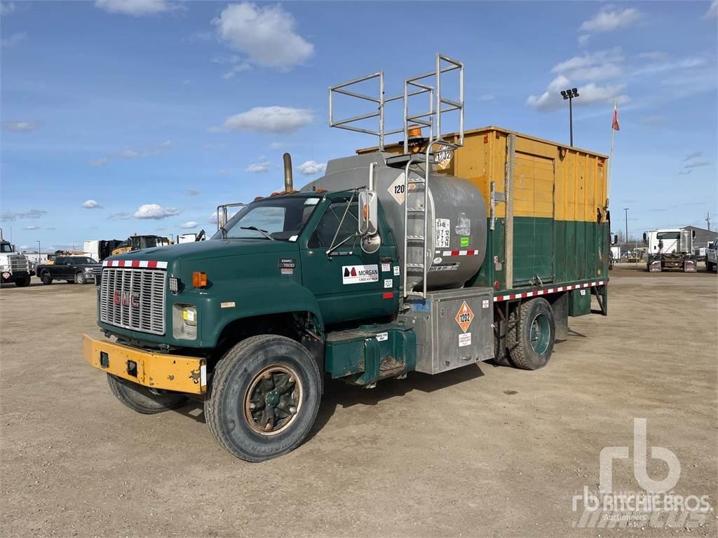 GMC C7500 Cisterne