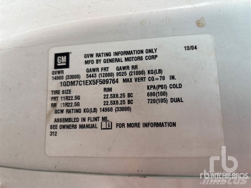 GMC C7500 Platforme aeriene montate pe remorca
