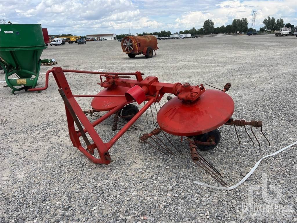  Hay Spreader Utilaje agricole - Altele