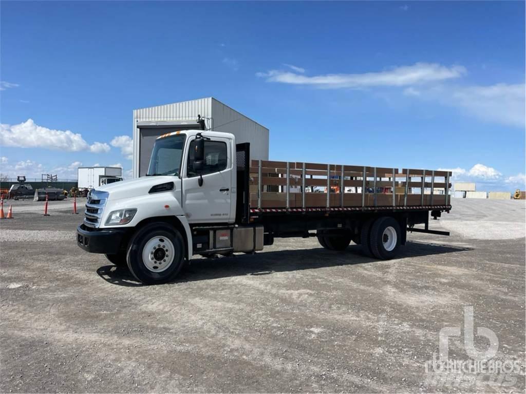 Hino 268 Camioane platforma/prelata
