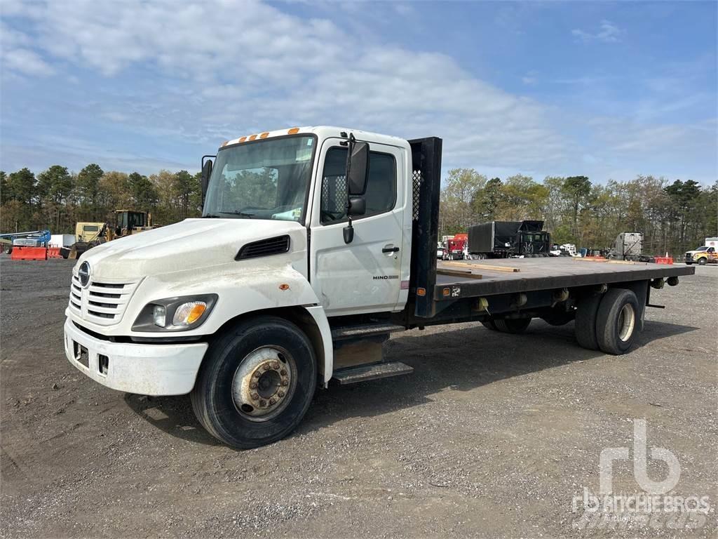 Hino 268 Camioane platforma/prelata
