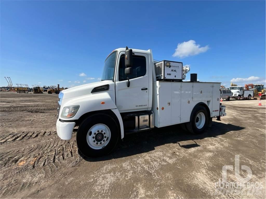 Hino 338 Municipal/vehicul cu uz general