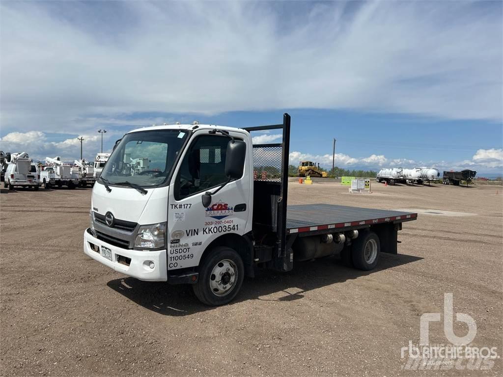 Hino 4x2 Camioane platforma/prelata