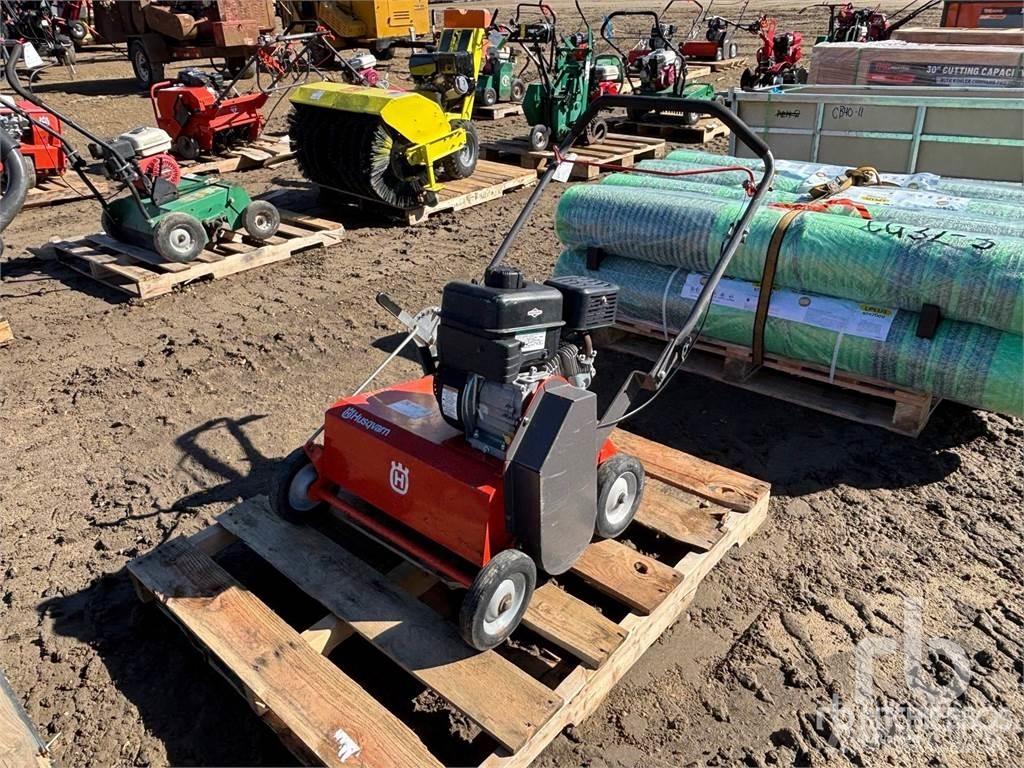 Husqvarna DT18 Utilaje întreţinere terenuri - Altele