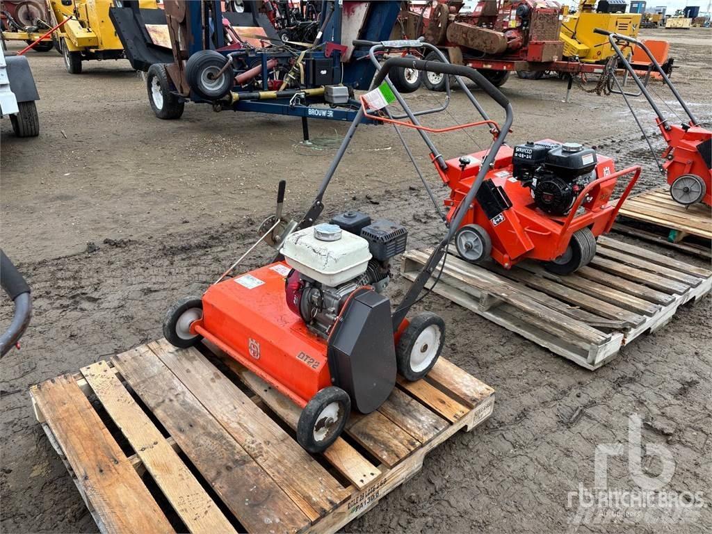 Husqvarna DT22H Utilaje întreţinere terenuri - Altele