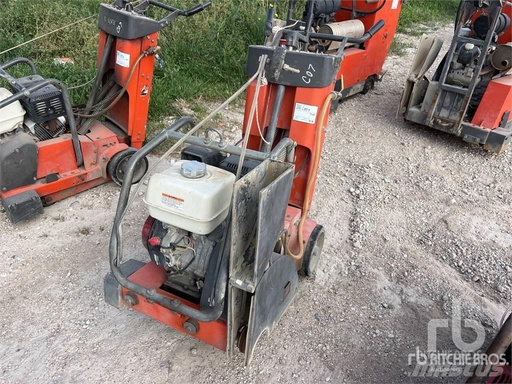 Husqvarna FS513 Utilaje taiere asfalt