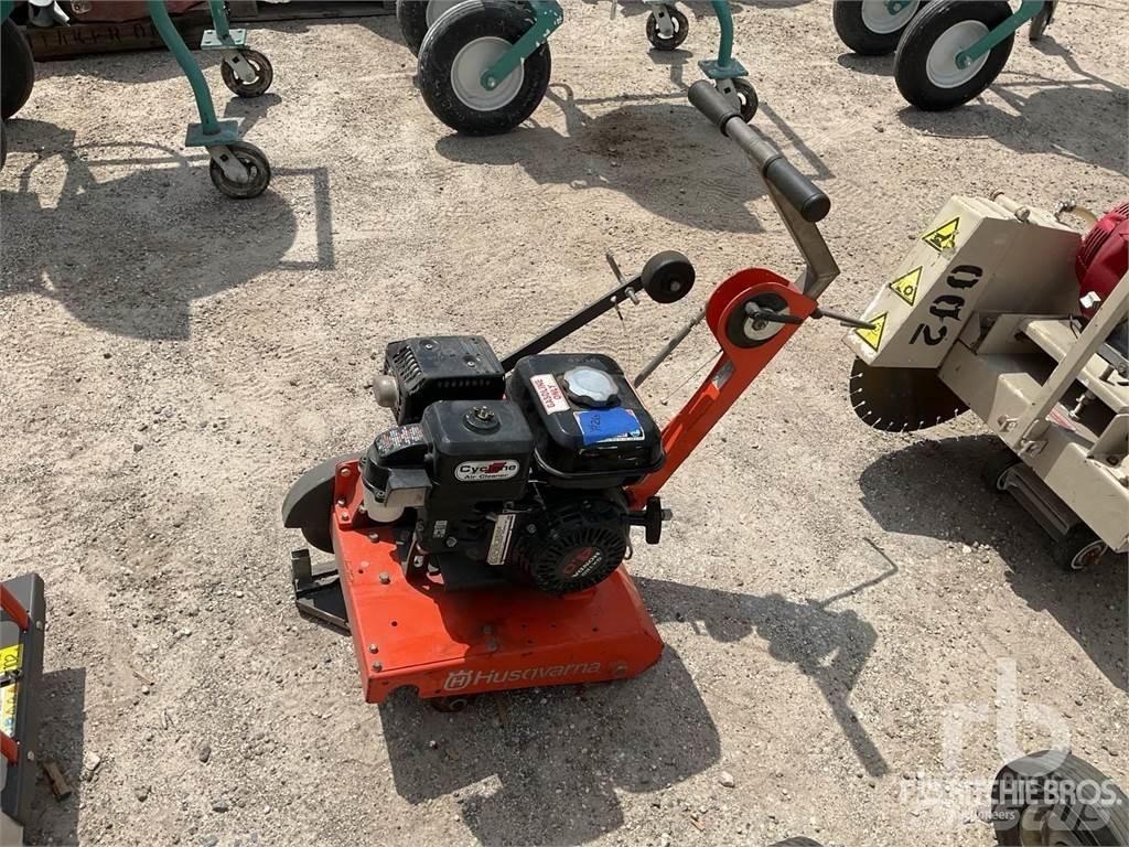 Husqvarna MG8 Utilaje taiere asfalt