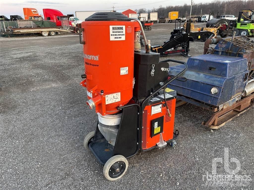 Husqvarna T8600 Utilaje construcții - Altele