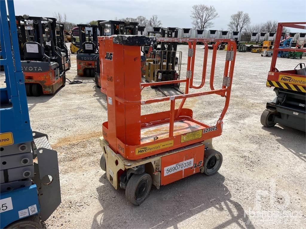 JLG 1230ES Nacele cu brat articulat