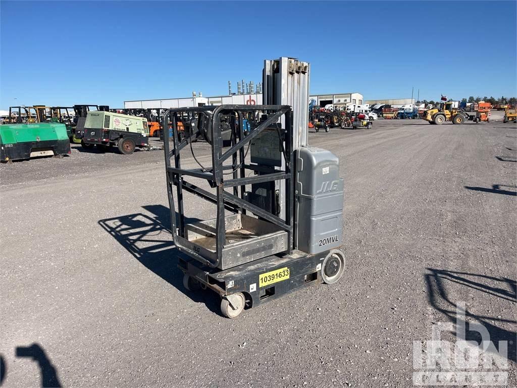JLG 20MVL Nacele cu brat articulat