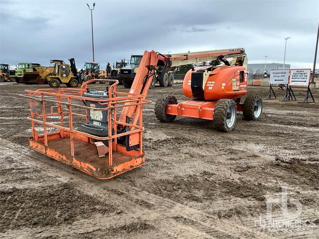 JLG 600AJ Nacele cu brat articulat