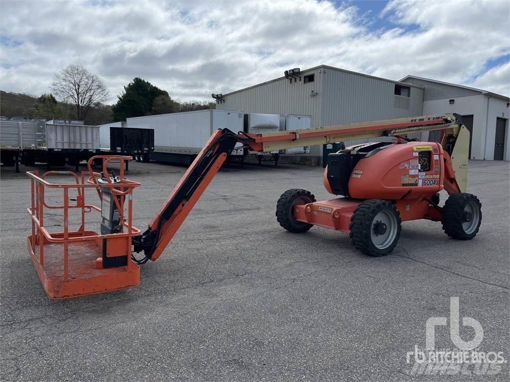 JLG 600AJ Nacele cu brat articulat