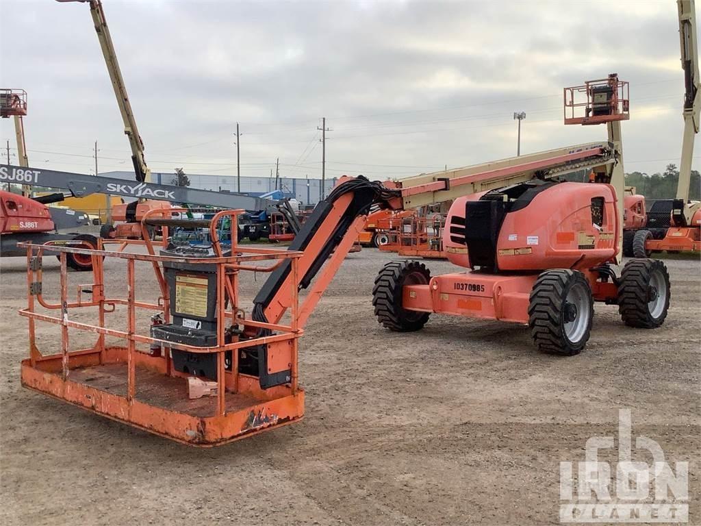 JLG 600AJ Nacele cu brat articulat