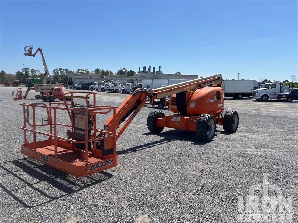 JLG 600AJ Nacele cu brat articulat