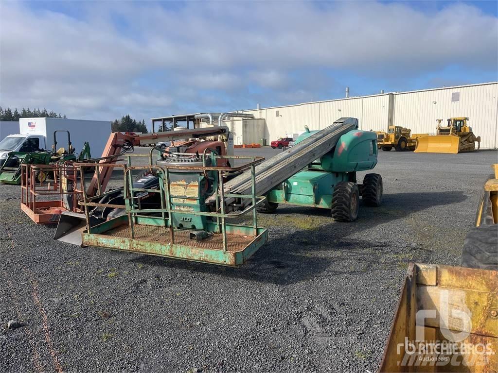 JLG 600S Nacele cu brat articulat
